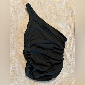 ☀️Black One-Shoulder Ruched Top☀️